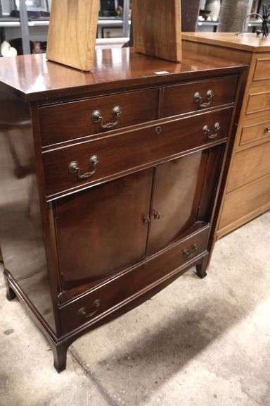 Colonial Revival Federal Style Mahogany Chest