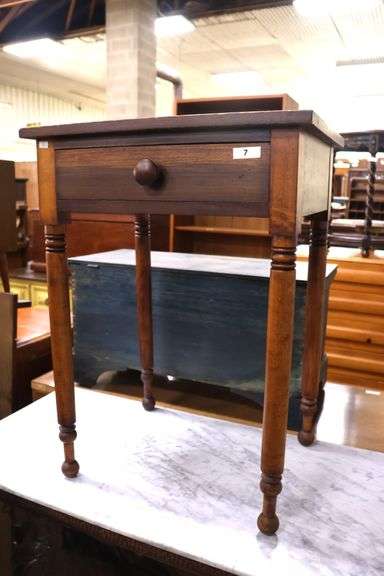 Mid-Atlantic Sheraton Mixed Woods One Drawer Stand