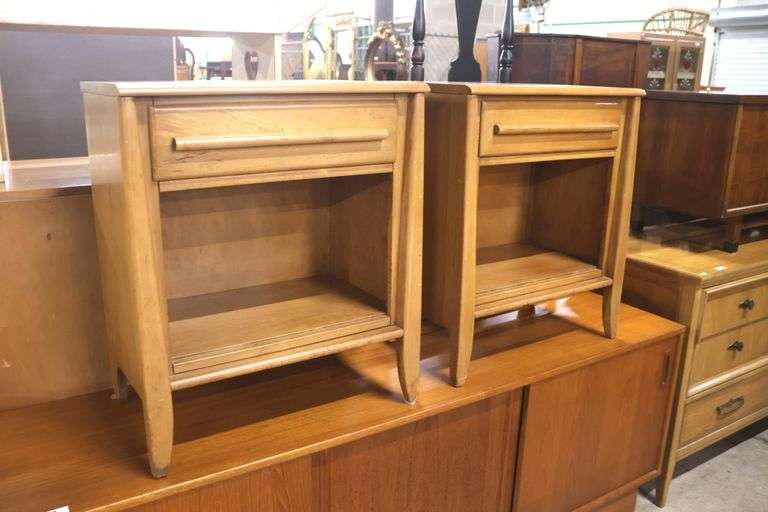 Pair MCM Maple Nightstands, Finish Wear