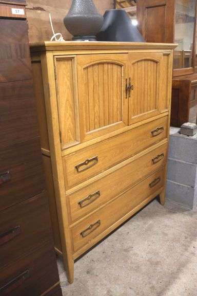 MCM Walnut Gentleman's Dresser, Inner Drawer Misaligned