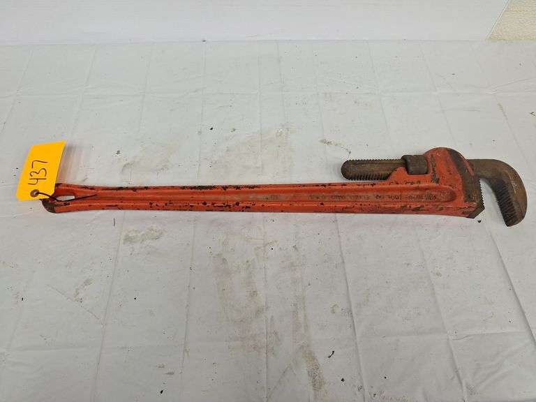 36'' Pipe Wrench