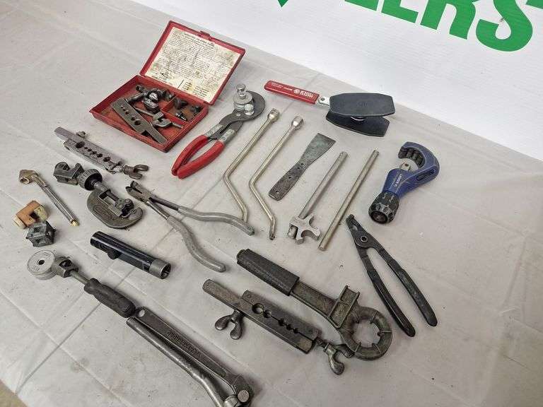 Lot Of Brake Job Tools all one money