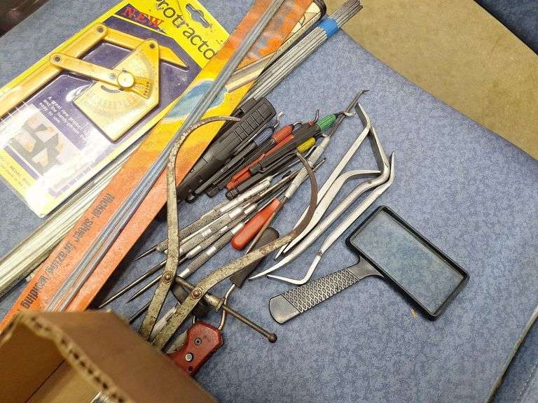 Lot of Trim tools-- Knives -- Windshield Knife Picks all one money