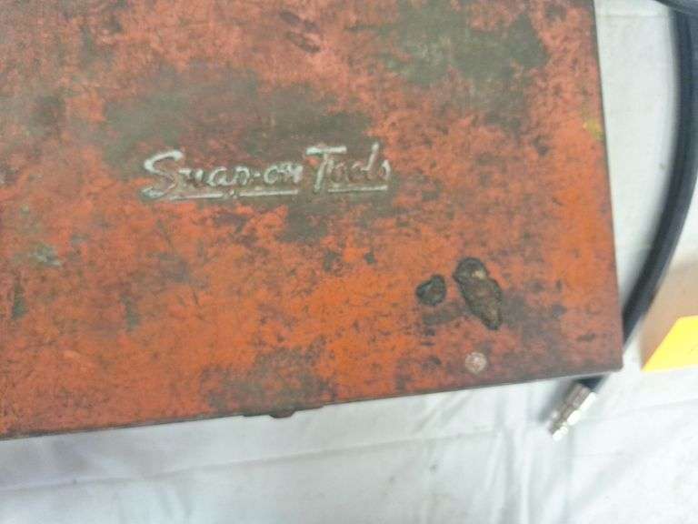 Snap-On Cylinder & Pump Testers with extra tools