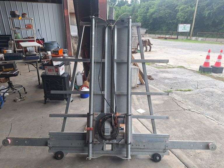 Plywood Stand-Up Ripper