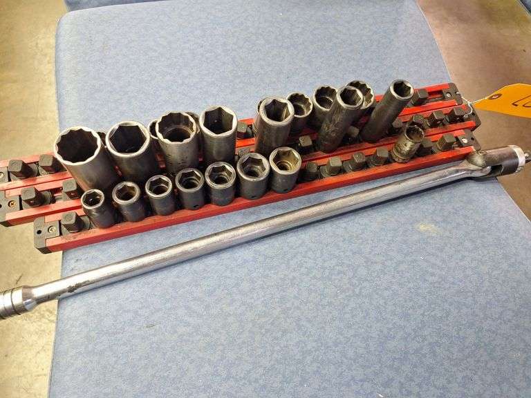 (3) 1/2 Drive Mixed Impact Sockets & Breaker Bar all one money