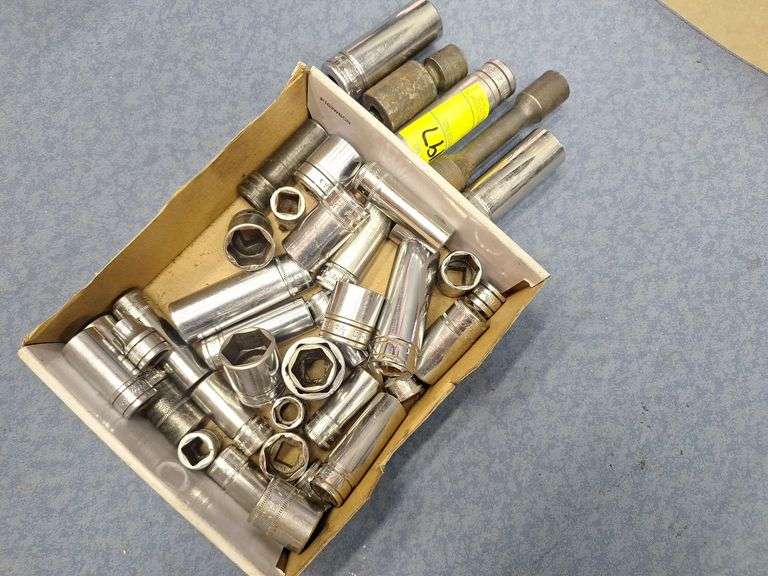 Box Of Snap-On Mixed Sockets 3/8 & 1/2 Drives