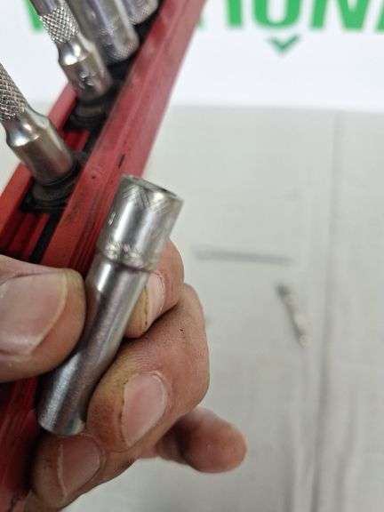 Mac 1/4 Standard & Metric Sockets -- Ratchet -- Extensions