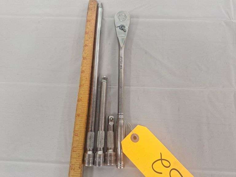 Matco 3/8 Ratchet with Three wobble head extensions