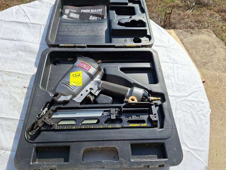 Senco Angle Trim Nail Gun (air)