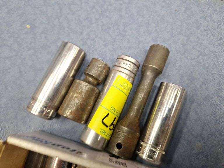 Box Of Snap-On Mixed Sockets 3/8 & 1/2 Drives