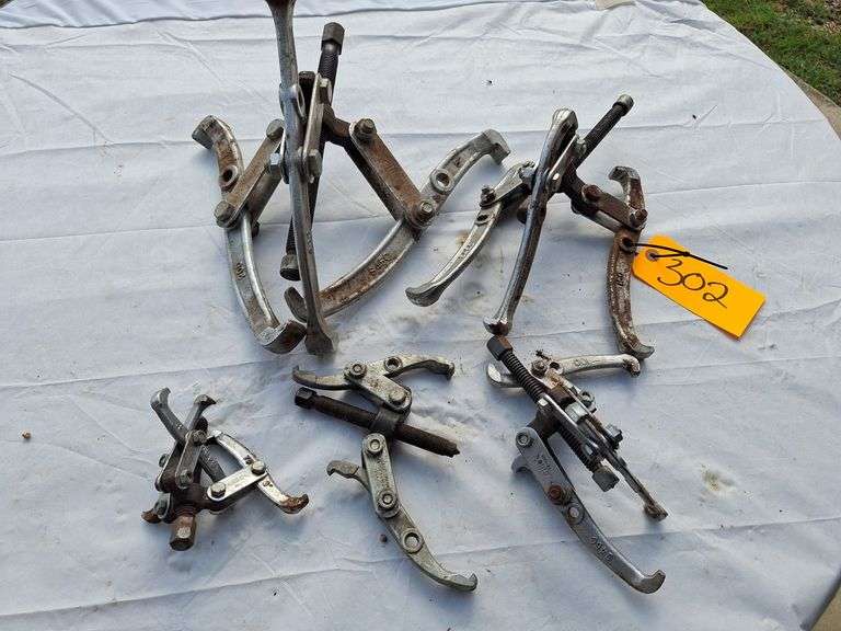 Lot of Pullers all one money
