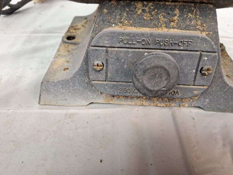 6'' Bench Grinder (runs)