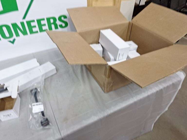 Parts to fit A Jeep Cherokee 2004