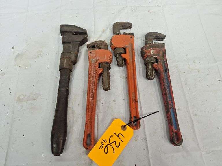 (4) Pipe Wrenches