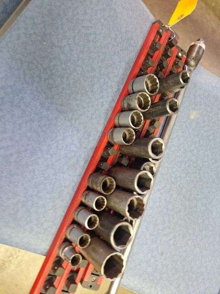 (3) 1/2 Drive Mixed Impact Sockets & Breaker Bar all one money