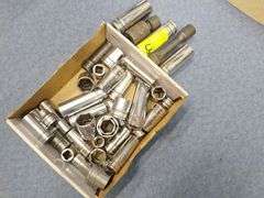 Box Of Snap-On Mixed Sockets 3/8 & 1/2 Drives