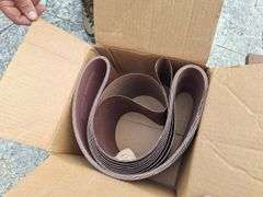 Green Belt & Disc Sander  (runs)