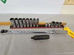 Snap-On 1/2 Torque Wrench with 1/2 Standard Sockets-- adapters  & Rail & Hammer breaker