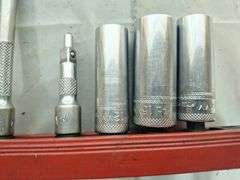 Mac 1/4 Standard & Metric Sockets -- Ratchet -- Extensions