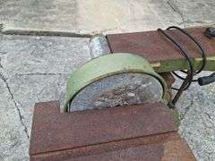 Green Belt & Disc Sander  (runs)