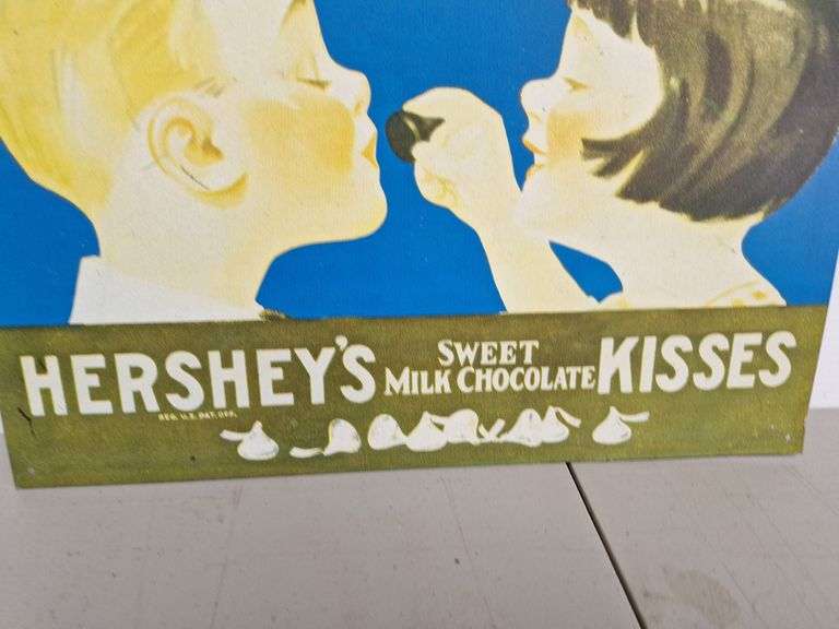 Metal Hershey's Kiss Sign