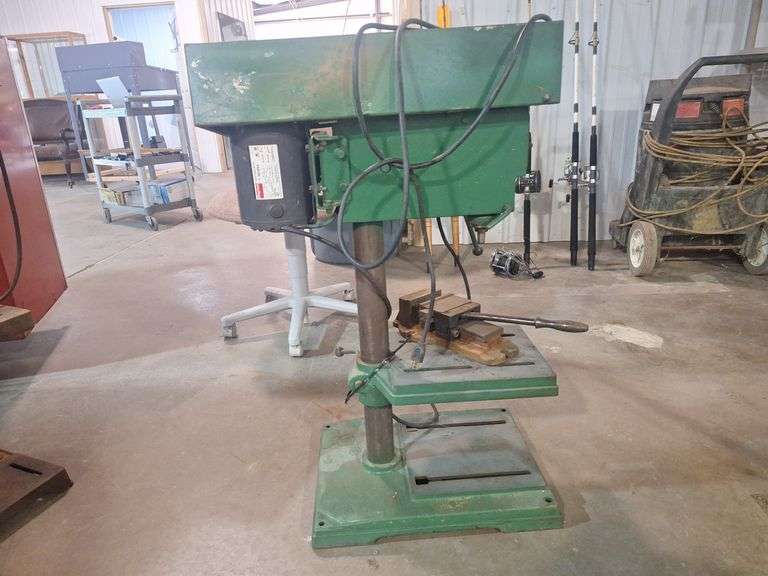 Table Top Drill Press with vise (runs) Taxable  (green)