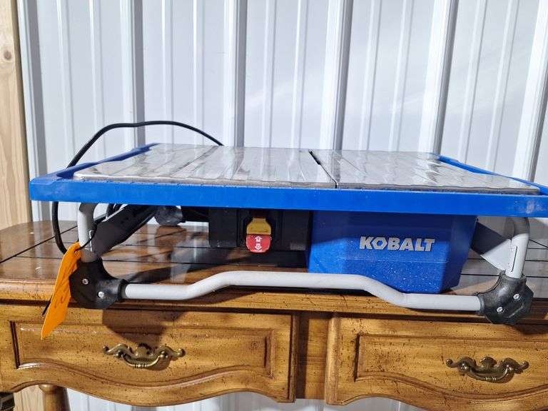 Kobalt Wet Tile Saw (runs)