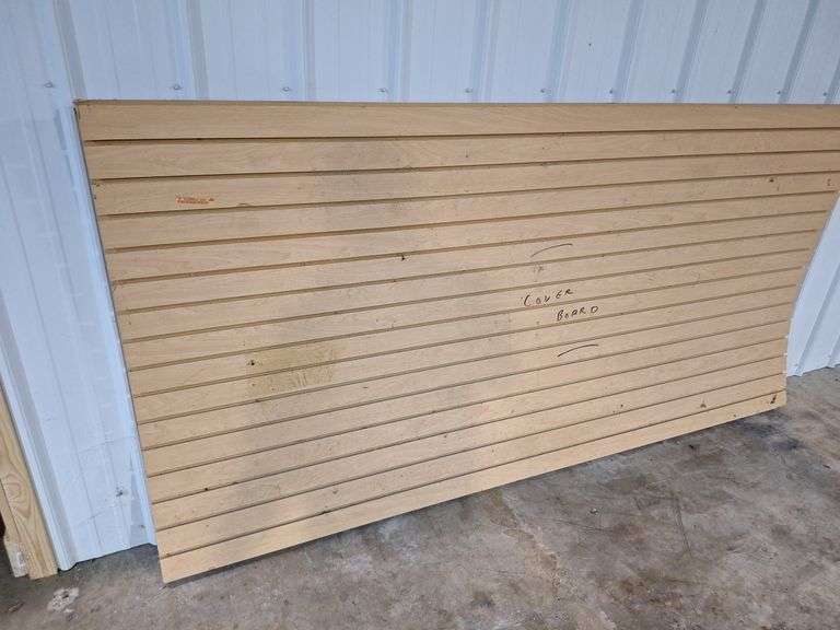 Slotted peg board