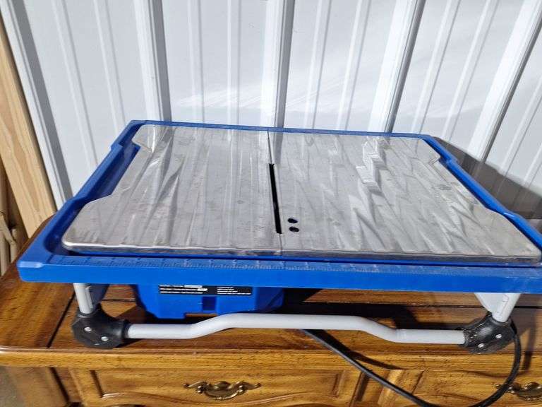 Kobalt Wet Tile Saw (runs)