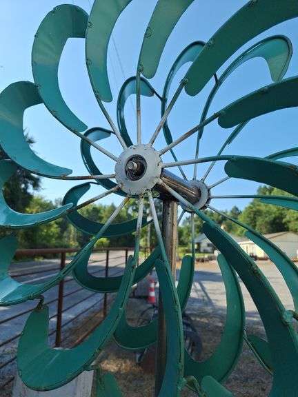 Green Spinner