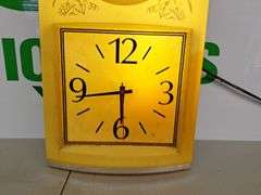 Miller Light Light Up Clock (WORKS)