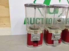 (4) Gumball Machines all one money (No Keys)