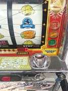 Poker Machine with Coins (works) (HOME Entertainment only)