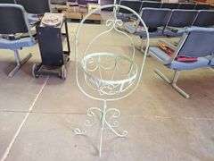 Metal Flower Hanging Basket with Stand