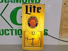 Miller Light Light Up Clock (WORKS)