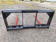 Quick Attach Double Prong Hay Spear (NEW)Taxable