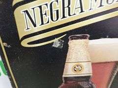 Metal Negra Modelo Beer Sign