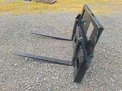 NEW Quick Attach 42'' Pallet Forks with 5ft WIDE FRAME Taxable Taxable USA made