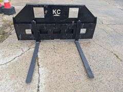 NEW Quick Attach 42'' Pallet Forks with 6ft WIDE FRAME Taxable USA made