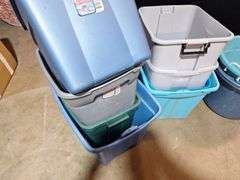 (8) Totes & (2) Round Tubes all one money (no lids)