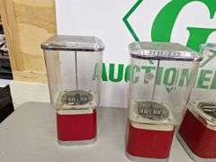 (4) Gumball Machines all one money (No Keys)
