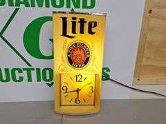 Miller Light Light Up Clock (WORKS)