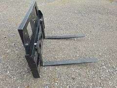 NEW Quick Attach 42'' Pallet Forks with 5ft WIDE FRAME Taxable Taxable USA made