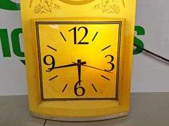 Miller Light Light Up Clock (WORKS)