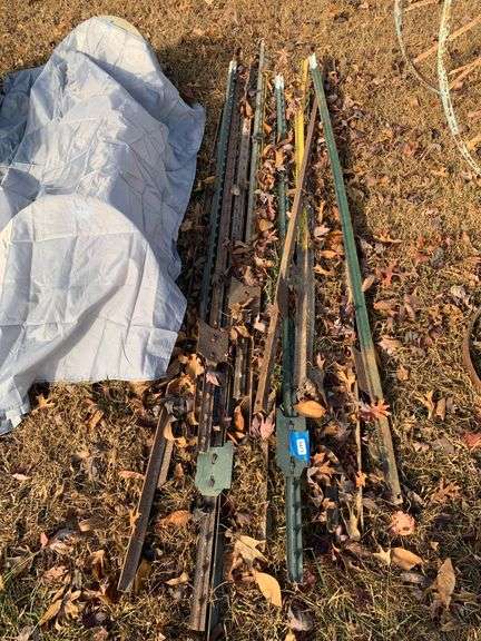 (14) Metal Fence Posts Various Lengths