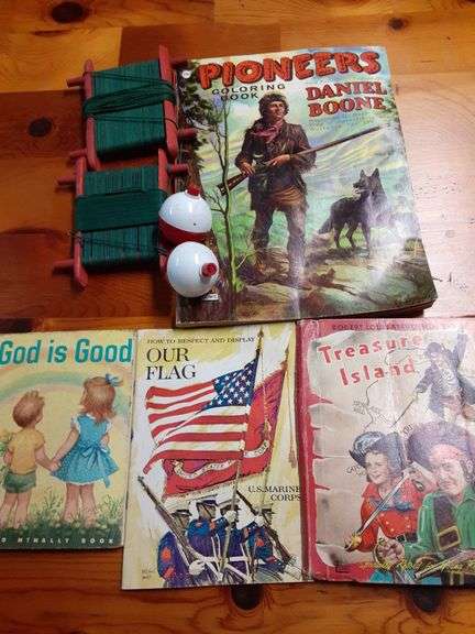 Collection of Vintage Kids Toys & Magazines