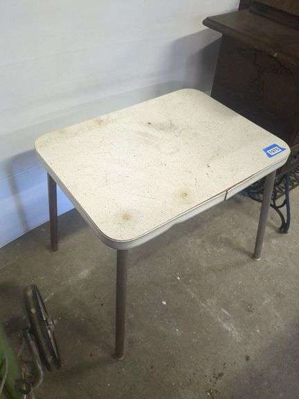 MCM Children's Table