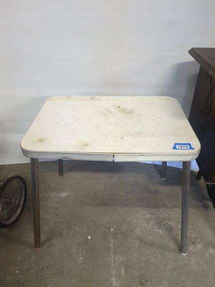 MCM Children's Table