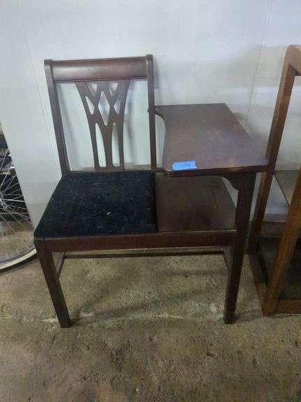 Cherry Finished Gossip Table